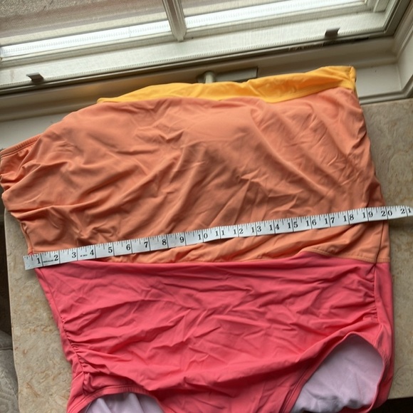 NWOT Women’s Free Fly Color Block 1 Piece 1 Shoulder Swimsuit 3X - Picture 8 of 8